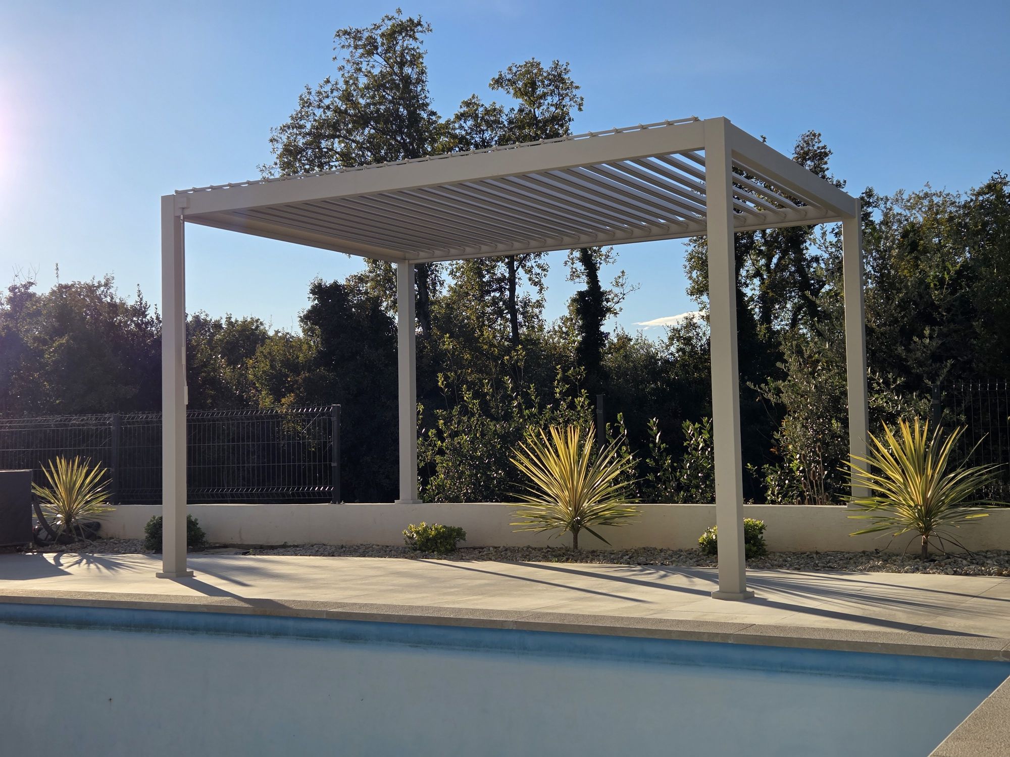 Bioklimatska pergola — Pergola Lux